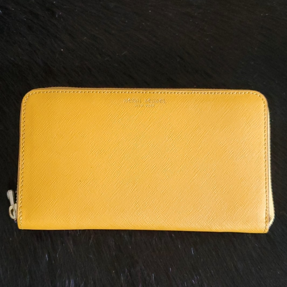 Henri Bendel Wallet